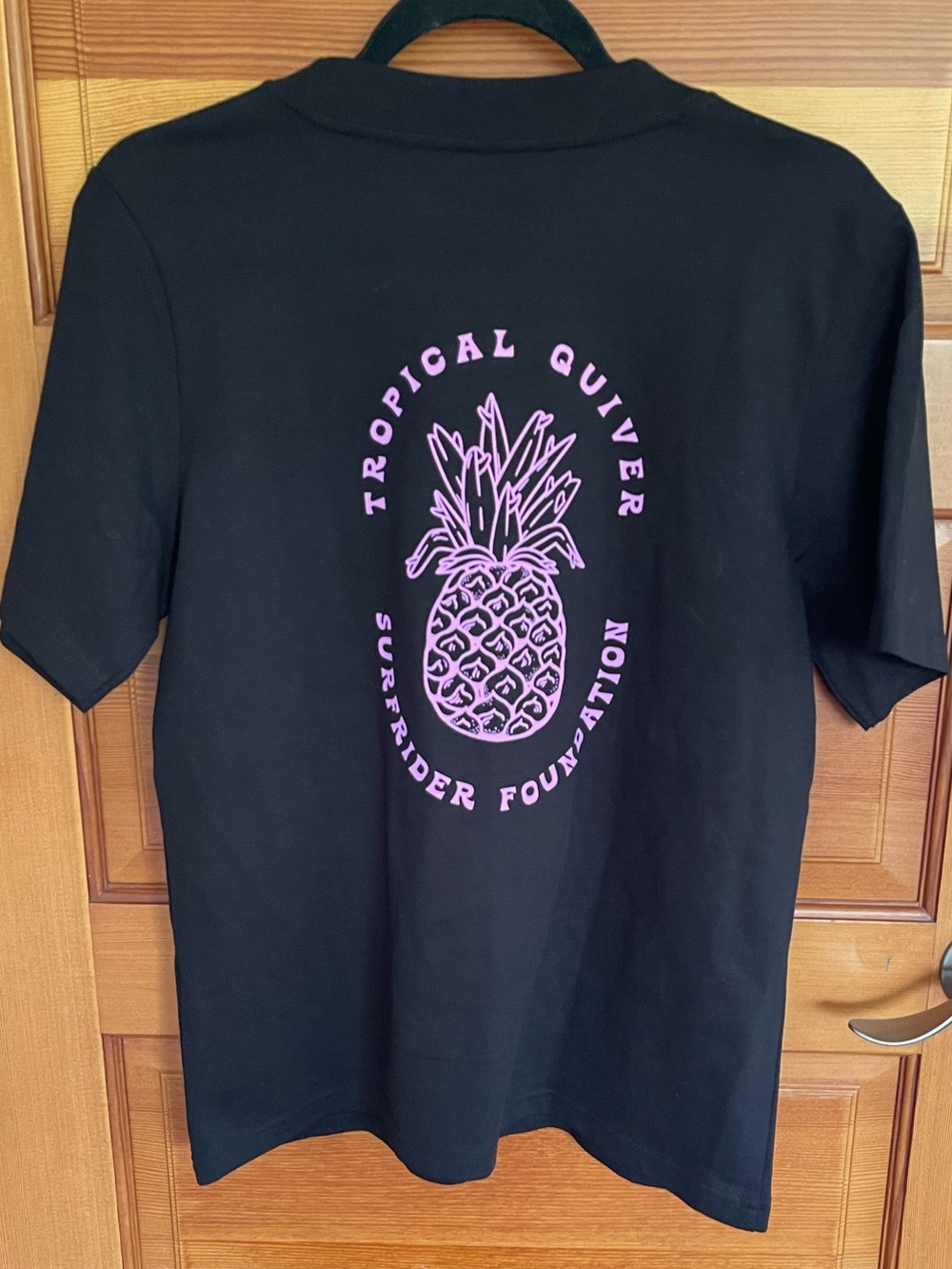 Surfrider Black T-Shirt with Pink Pineapple Graphic - NWOT - Women’s Small